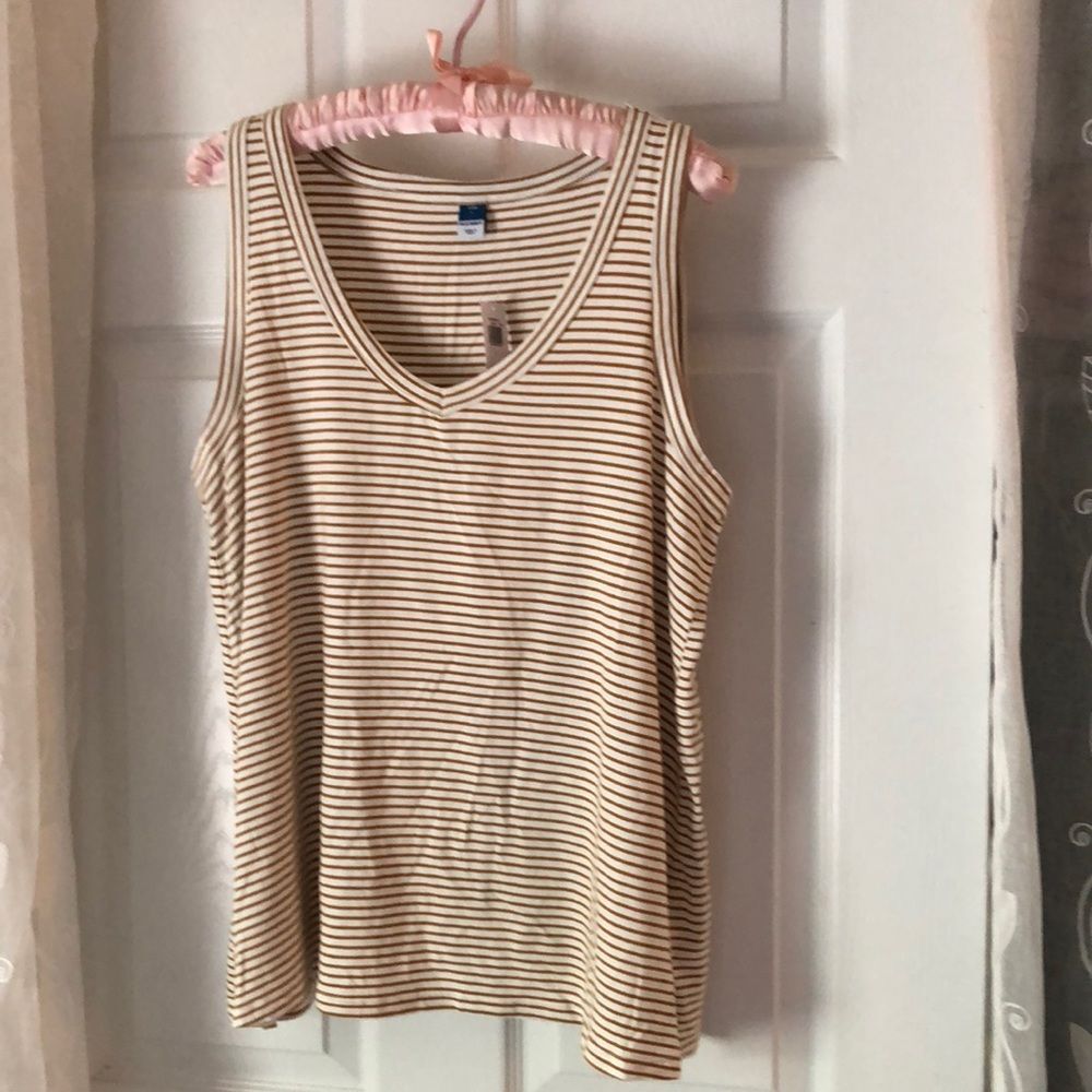 New Old navy stripped sleeveless t shirt top size L
